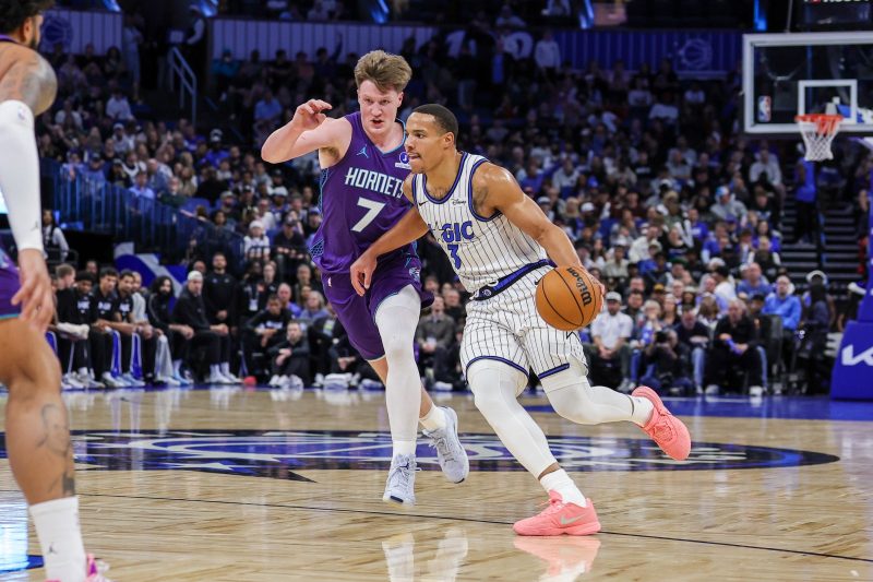 One of the NBA’s top rookies hurts ankle in team’s win