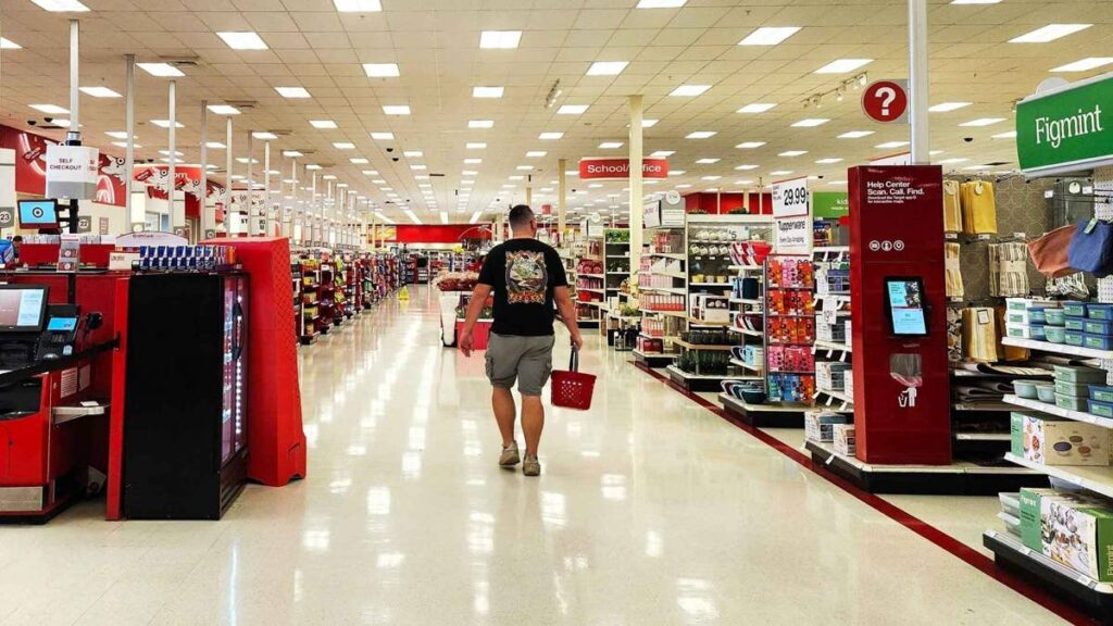 Target pledges price cuts as sales grow